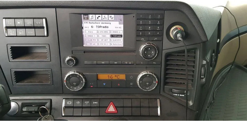 Mercedes-Benz Actros 1842 MLS - Trekker: afbeelding 4 Mercedes-Benz Actros 1842 MLS - Trekker: afbeelding 4