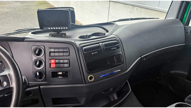 Mercedes-Benz Atego 1018 *L*Achteruitrijcamera*Automaat*Airco*Dhollandia Laadbrug*7149cm - Vrachtwagen: afbeelding 5 Mercedes-Benz Atego 1018 *L*Achteruitrijcamera*Automaat*Airco*Dhollandia Laadbrug*7149cm - Vrachtwagen: afbeelding 5