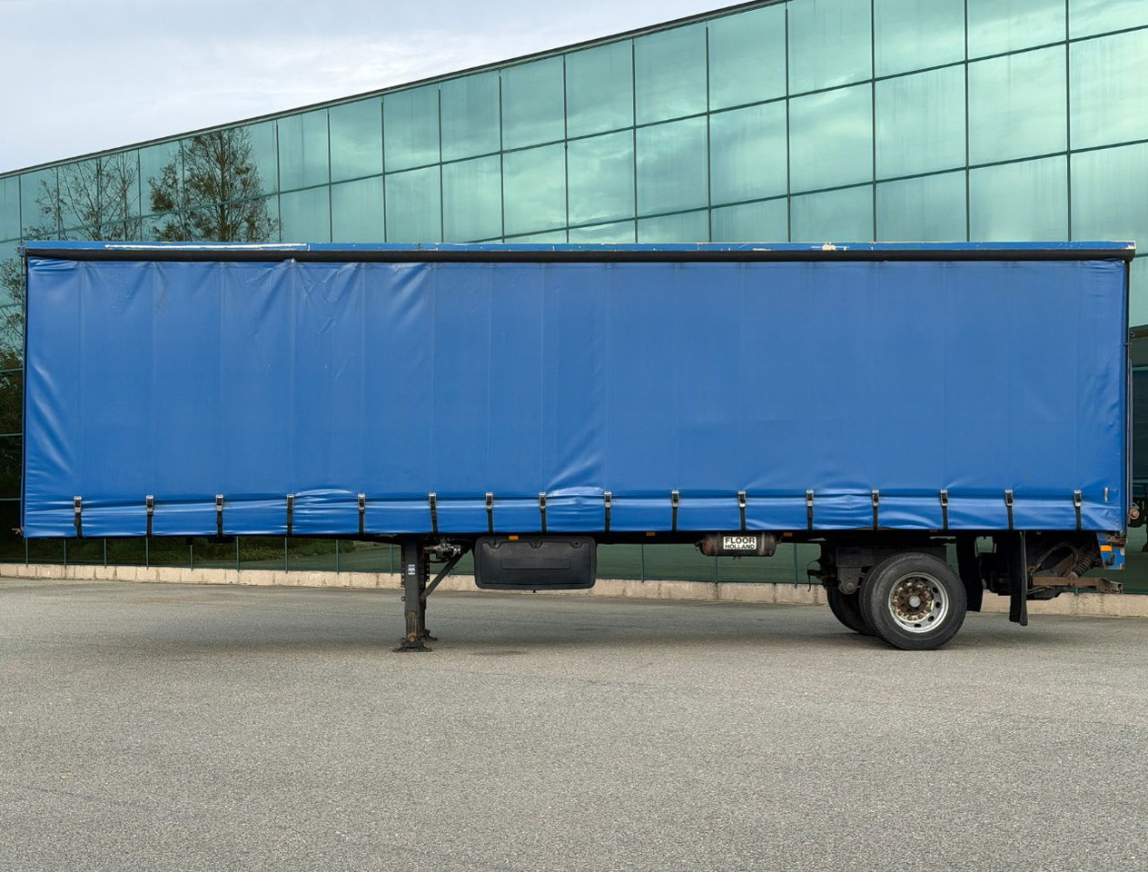 Floor FL0-12-102 City Trailer Tail Lift Good Condition Holland-Trailer - Schuifzeiloplegger: afbeelding 2 Floor FL0-12-102 City Trailer Tail Lift Good Condition Holland-Trailer - Schuifzeiloplegger: afbeelding 2