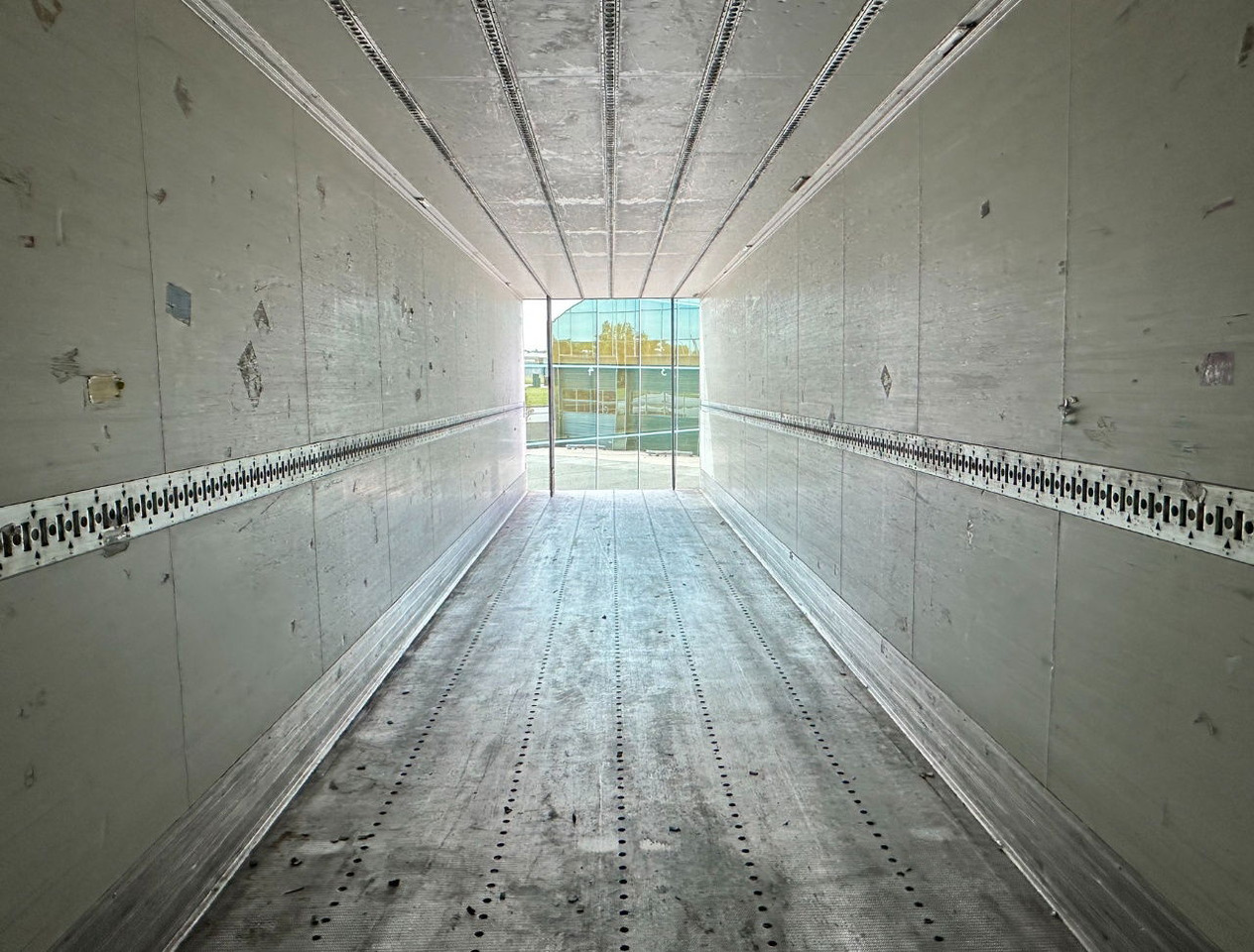 Koelwagen oplegger Kögel S24-4 Thermo King SLXi 300 Lift Axle 1340x250x270 CM Inside Super Condition: afbeelding 22