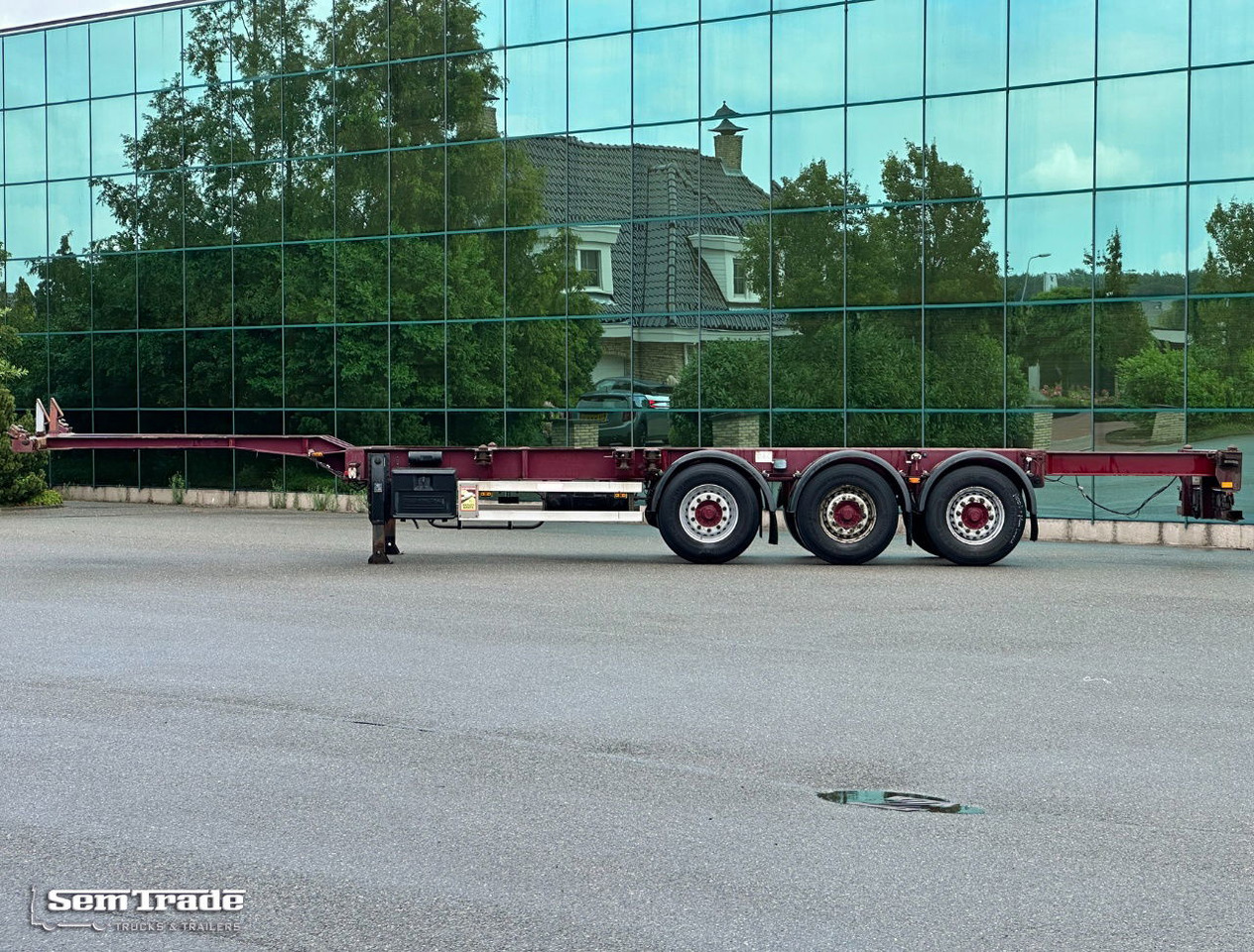 Renders ROC 12.27 CC Back Slider Lift Axle Disc Brakes Belgium-Trailer 2 Pieces - Containertransporter/ Wissellaadbak oplegger: afbeelding 2 Renders ROC 12.27 CC Back Slider Lift Axle Disc Brakes Belgium-Trailer 2 Pieces - Containertransporter/ Wissellaadbak oplegger: afbeelding 2