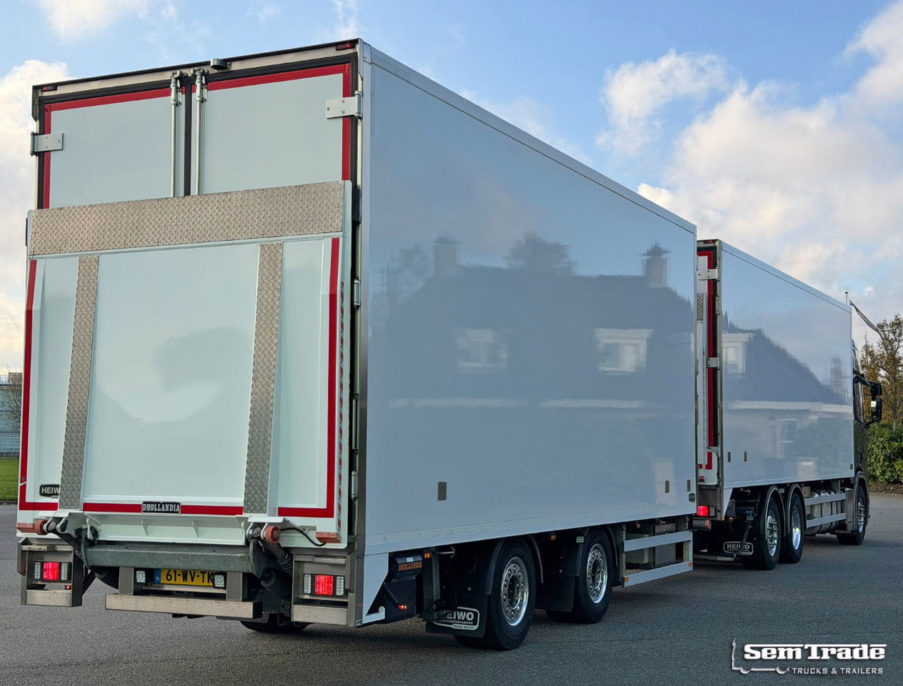 Scania R450 Retarder Full AIR 163.000 KM Heiwo Isolated Boxes 2X Tail Lift NL-Truck IN NEW Condition - Bakwagen: afbeelding 4 Scania R450 Retarder Full AIR 163.000 KM Heiwo Isolated Boxes 2X Tail Lift NL-Truck IN NEW Condition - Bakwagen: afbeelding 4