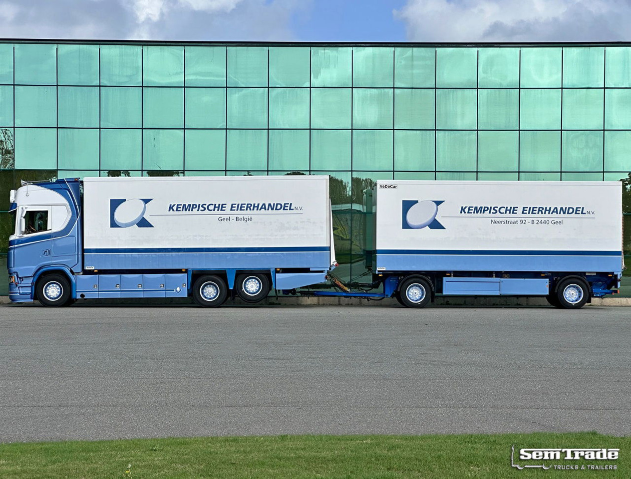 Scania S650 V8 NGS Only 193.000 KM Full Options FullY Isolated Body Special Show Truck / Combi NEW Condition - Koelwagen vrachtwagen: afbeelding 3 Scania S650 V8 NGS Only 193.000 KM Full Options FullY Isolated Body Special Show Truck / Combi NEW Condition - Koelwagen vrachtwagen: afbeelding 3