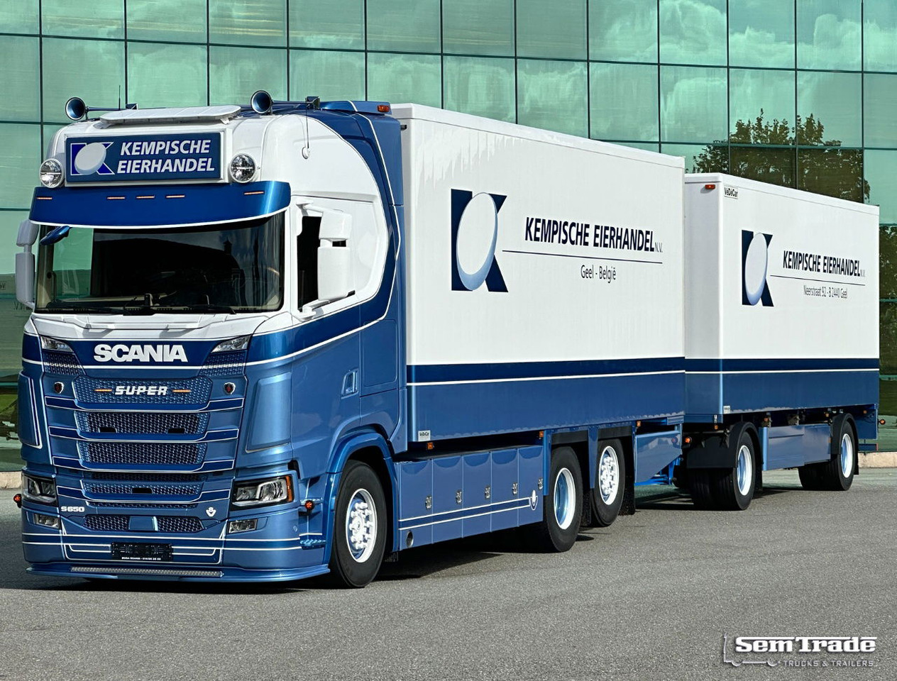 Scania S650 V8 NGS Only 193.000 KM Full Options FullY Isolated Body Special Show Truck / Combi NEW Condition - Koelwagen vrachtwagen: afbeelding 2 Scania S650 V8 NGS Only 193.000 KM Full Options FullY Isolated Body Special Show Truck / Combi NEW Condition - Koelwagen vrachtwagen: afbeelding 2