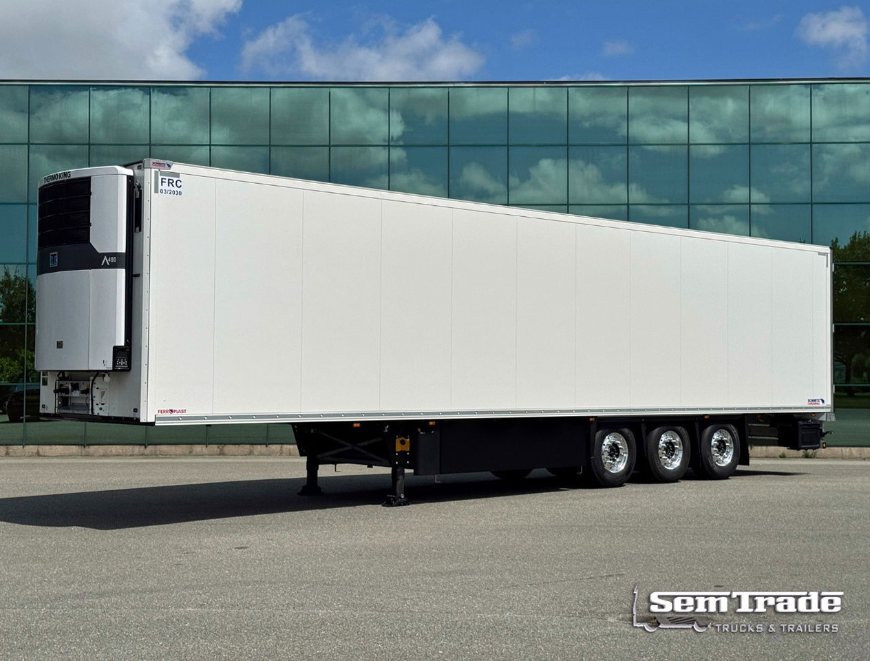 Schmitz Cargobull SCBS3B Thermo King Avancer A-400 270 High NEW AND Unused 2x Lift Axles Flower Wide - Koelwagen oplegger: afbeelding 1 Schmitz Cargobull SCBS3B Thermo King Avancer A-400 270 High NEW AND Unused 2x Lift Axles Flower Wide - Koelwagen oplegger: afbeelding 1