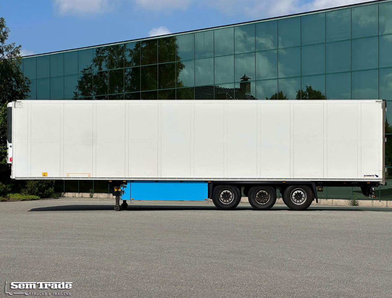 Schmitz Cargobull SCBS3B Thermo King SLXe 300 Lift Axle Holland-Trailer - Koelwagen oplegger: afbeelding 2 Schmitz Cargobull SCBS3B Thermo King SLXe 300 Lift Axle Holland-Trailer - Koelwagen oplegger: afbeelding 2