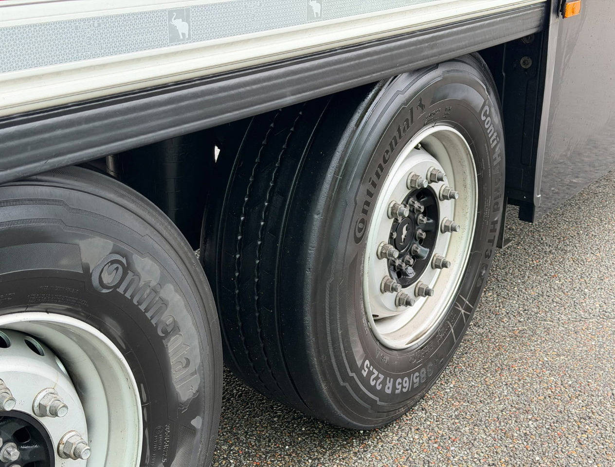 Koelwagen oplegger Schmitz Cargobull SCBS3B Thermo King SLXi 300 Only 502 Engine Hours Lift Axle Super Condition: afbeelding 14 Koelwagen oplegger Schmitz Cargobull SCBS3B Thermo King SLXi 300 Only 502 Engine Hours Lift Axle Super Condition: afbeelding 14