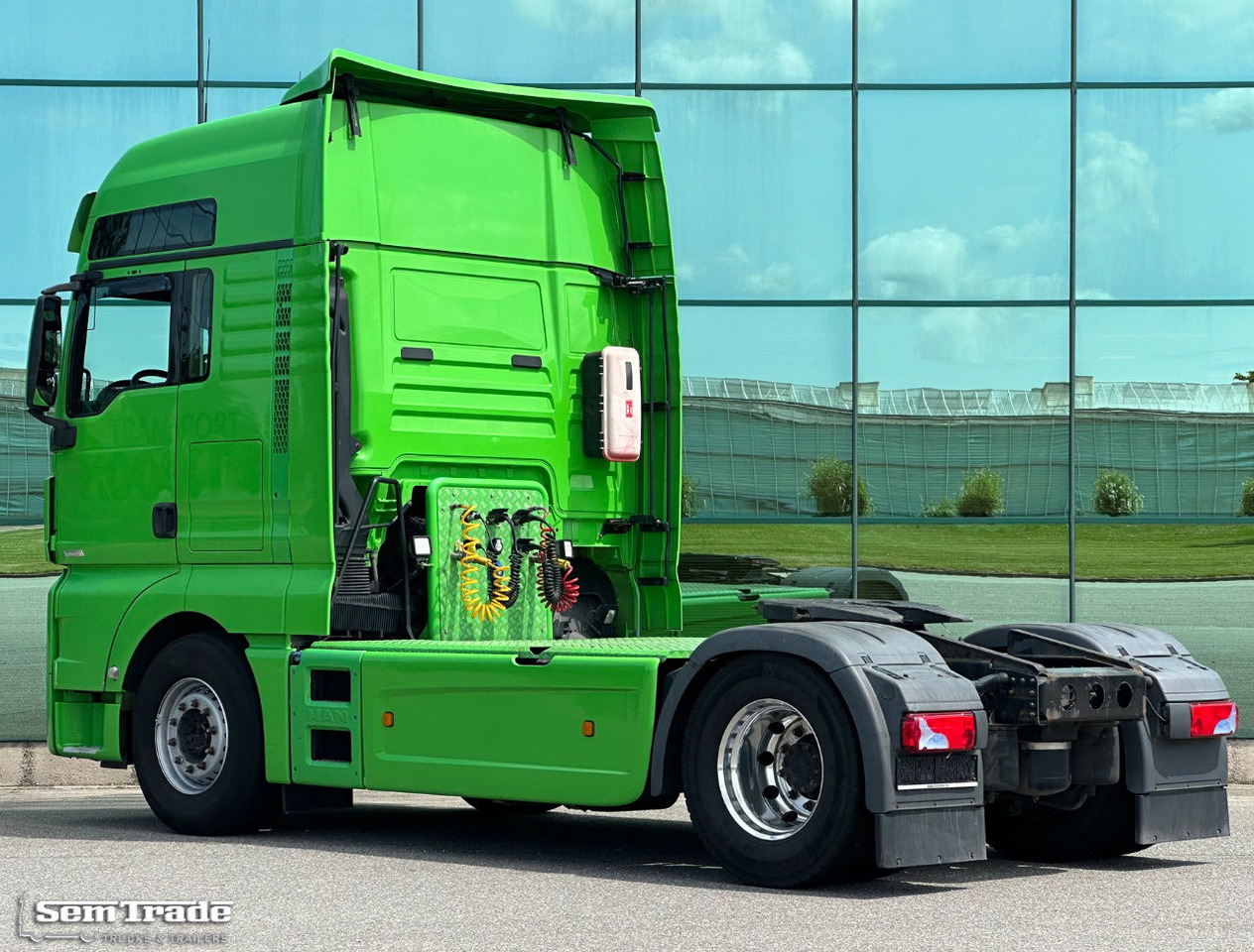 MAN TGX 18.460 Euro 6 Only 697.000 KM 2X Tanks TOP Condition BE-Truck - Trekker: afbeelding 3 MAN TGX 18.460 Euro 6 Only 697.000 KM 2X Tanks TOP Condition BE-Truck - Trekker: afbeelding 3