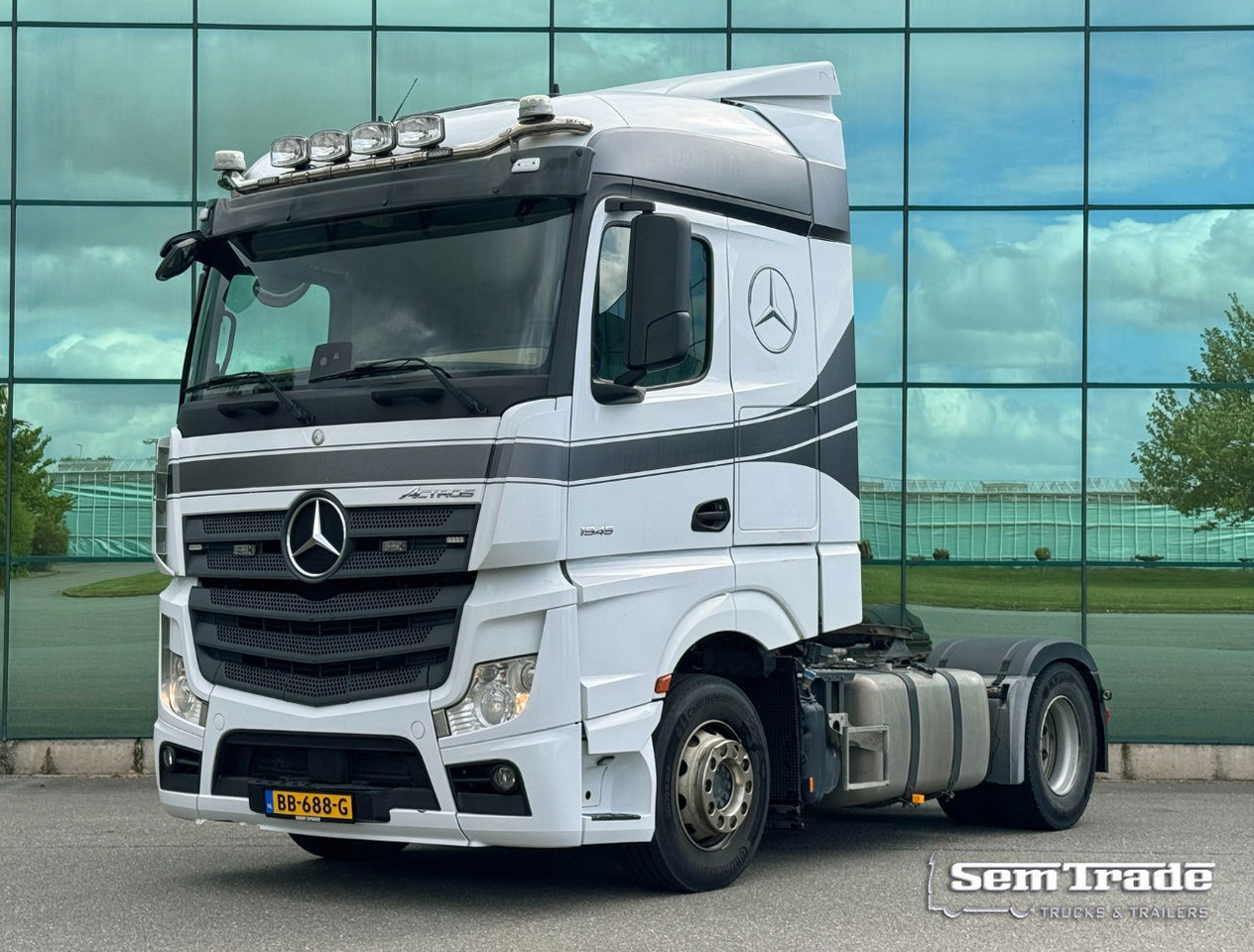 Mercedes-Benz Actros 1945 382.000 KM NEW TUV APK PTO + Hydraulics TOP Condition - Trekker: afbeelding 1 Mercedes-Benz Actros 1945 382.000 KM NEW TUV APK PTO + Hydraulics TOP Condition - Trekker: afbeelding 1