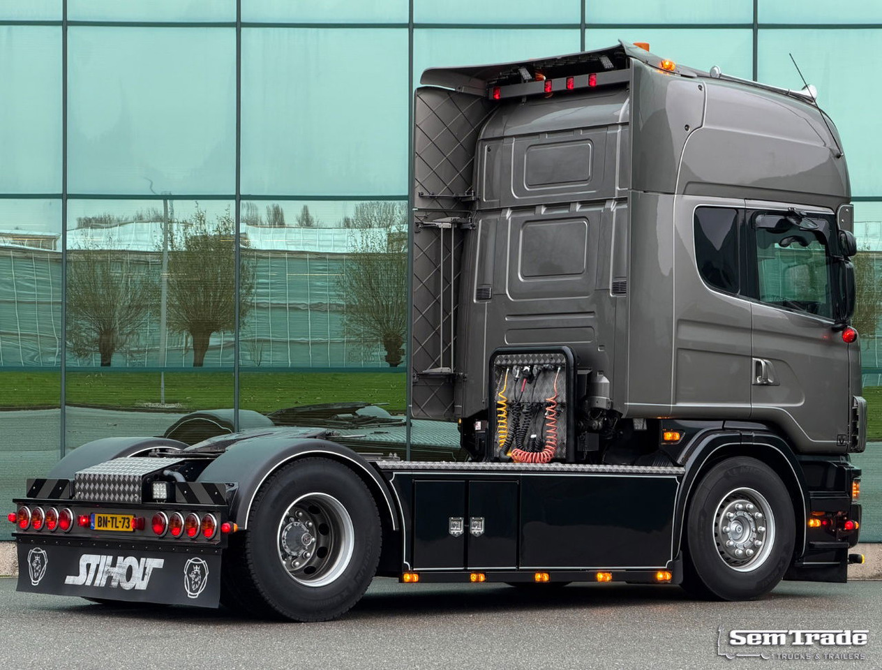 Scania R164-480 V8 King Retarder Manual Gearbox Showtruck Completely Rebuild Unique Condition - Trekker: afbeelding 4 Scania R164-480 V8 King Retarder Manual Gearbox Showtruck Completely Rebuild Unique Condition - Trekker: afbeelding 4