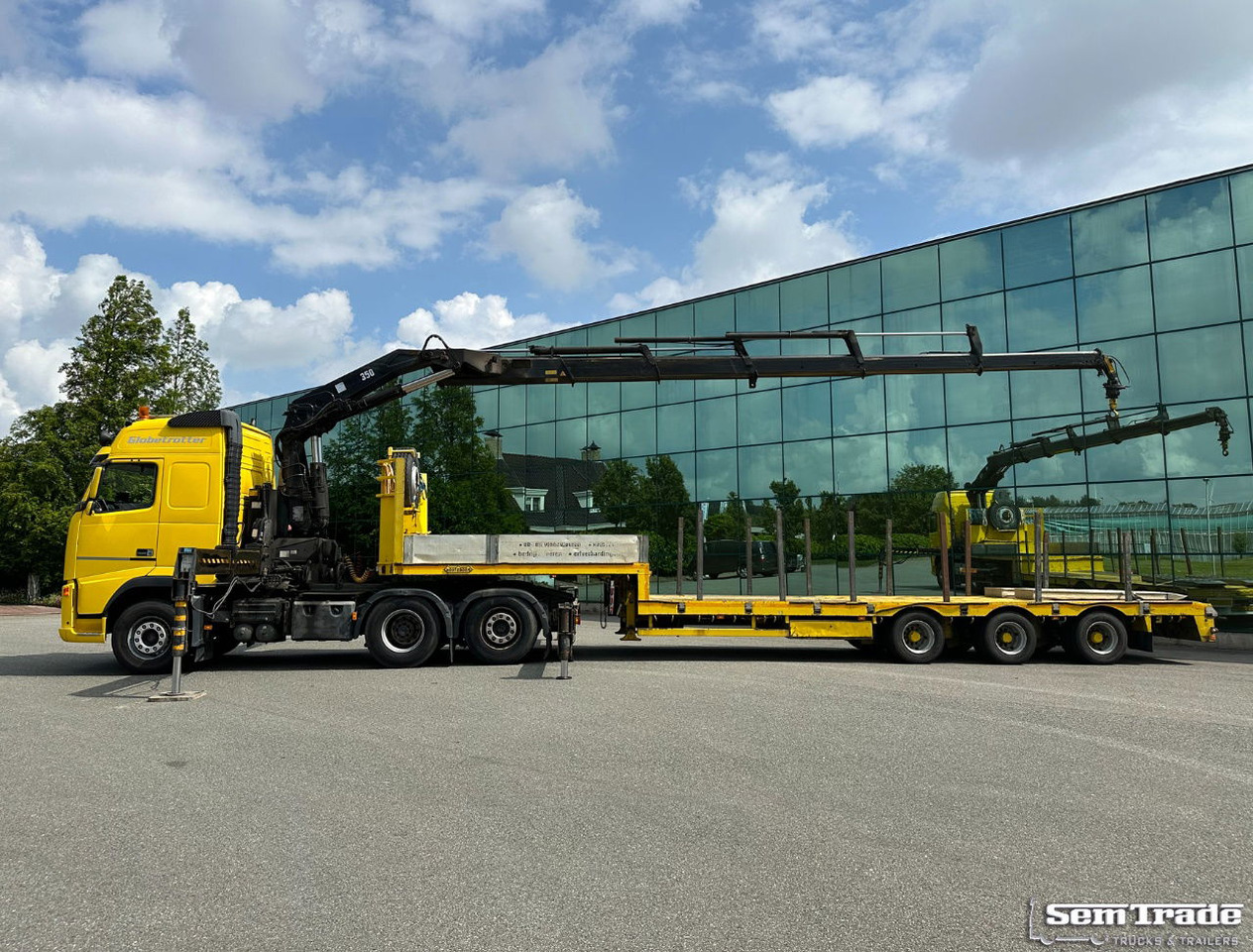 Volvo FH 12.460 Manual Gear 6X2 Euro 3 Only 493.000 KM Hiab 350 - 5 With Nootebo - Trekker: afbeelding 2 Volvo FH 12.460 Manual Gear 6X2 Euro 3 Only 493.000 KM Hiab 350 - 5 With Nootebo - Trekker: afbeelding 2