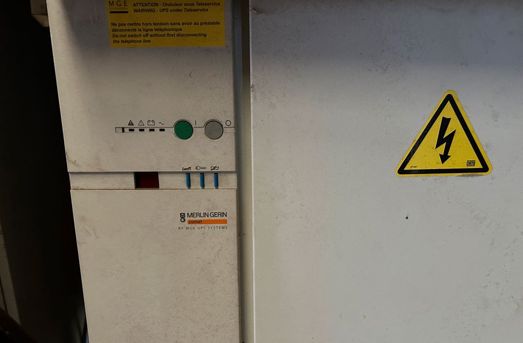 Armoires electriques completes ou nue - Industriële machine: afbeelding 3 Armoires electriques completes ou nue - Industriële machine: afbeelding 3