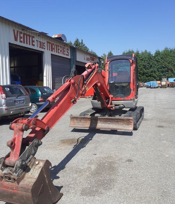 Mini pelle JCB 5 t235 avec cabine Tres Bon etat general - Minigraafmachine: afbeelding 2 Mini pelle JCB 5 t235 avec cabine Tres Bon etat general - Minigraafmachine: afbeelding 2