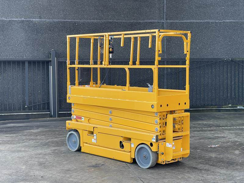 Haulotte COMPACT 10 N - Telescoophoogwerker: afbeelding 3 Haulotte COMPACT 10 N - Telescoophoogwerker: afbeelding 3