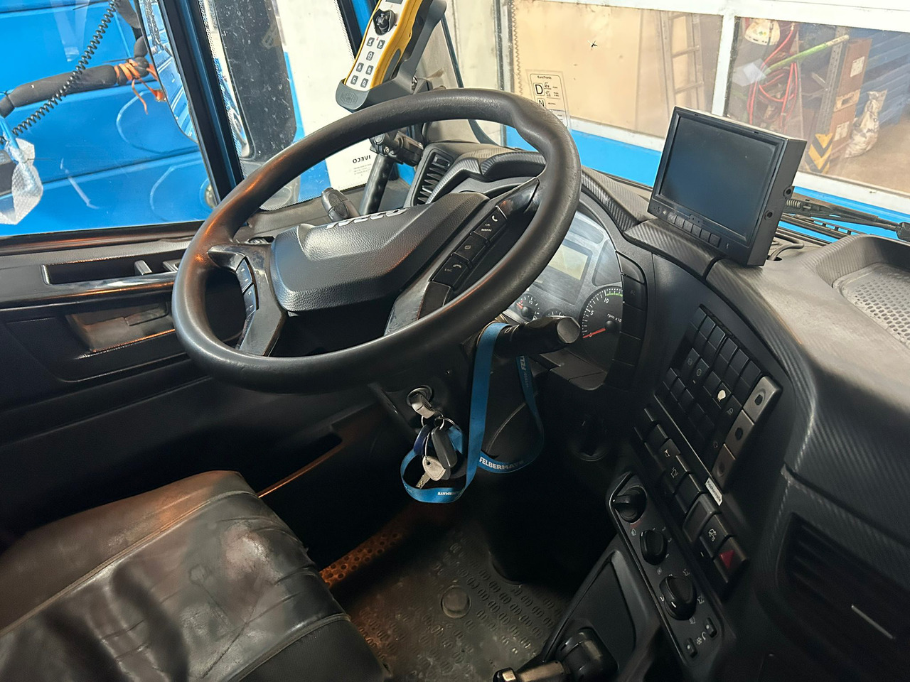 Kiepwagen Iveco Trakker 450: afbeelding 10 Kiepwagen Iveco Trakker 450: afbeelding 10