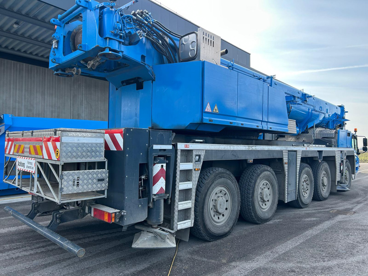 TADANO ATF 220G-5 - Mobiele kraan: afbeelding 2 TADANO ATF 220G-5 - Mobiele kraan: afbeelding 2