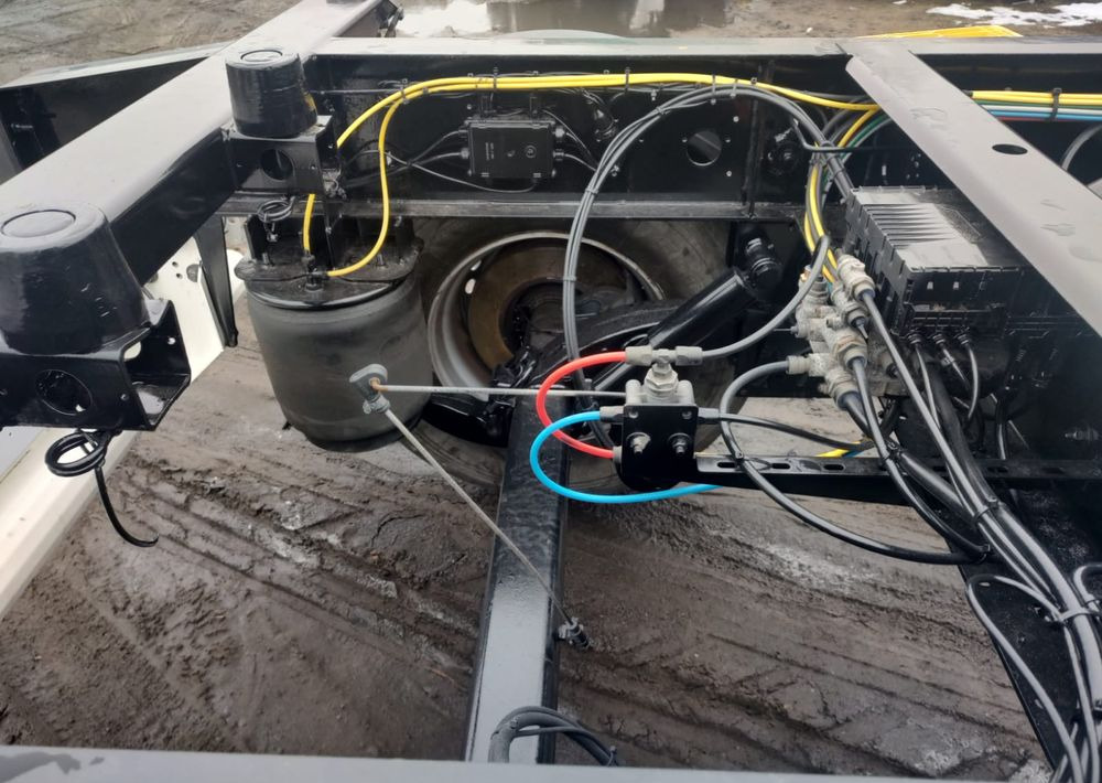 Krone Przyczepa BDF Krone - Containertransporter/ Wissellaadbak aanhangwagen: afbeelding 2 Krone Przyczepa BDF Krone - Containertransporter/ Wissellaadbak aanhangwagen: afbeelding 2