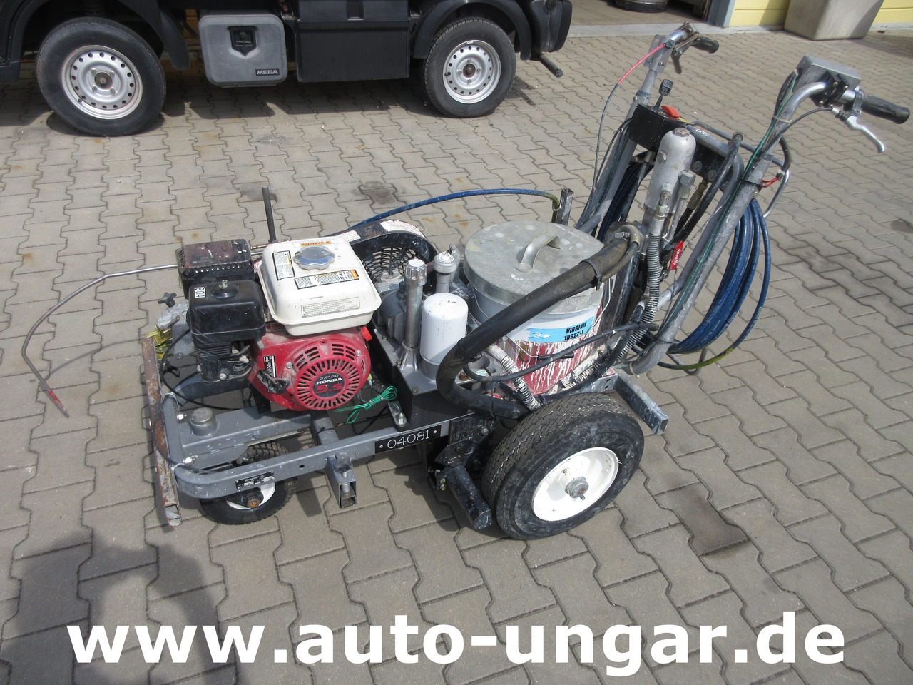 ProSign Speeflo Powrliner 6900 Graco 200HS Roadmarking Machine Airless Markiermaschine - Bouwmachine: afbeelding 1 ProSign Speeflo Powrliner 6900 Graco 200HS Roadmarking Machine Airless Markiermaschine - Bouwmachine: afbeelding 1
