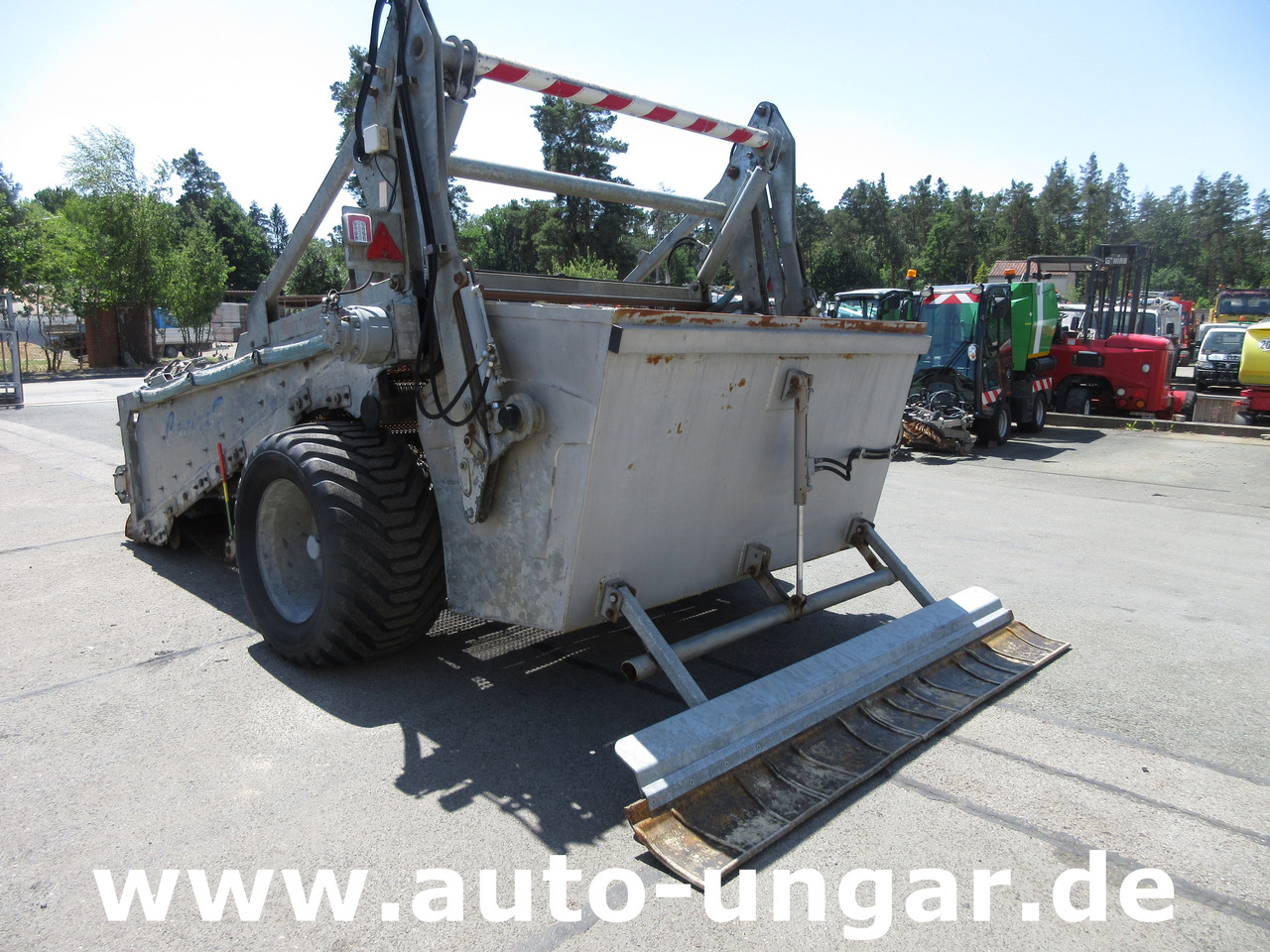 CanicaS T230H Strandreiniger Beachcleaner Beachtech почистване на плажа منظف الشاطئ - Gemeentelijke machine/ Speciaal: afbeelding 3 CanicaS T230H Strandreiniger Beachcleaner Beachtech почистване на плажа منظف الشاطئ - Gemeentelijke machine/ Speciaal: afbeelding 3