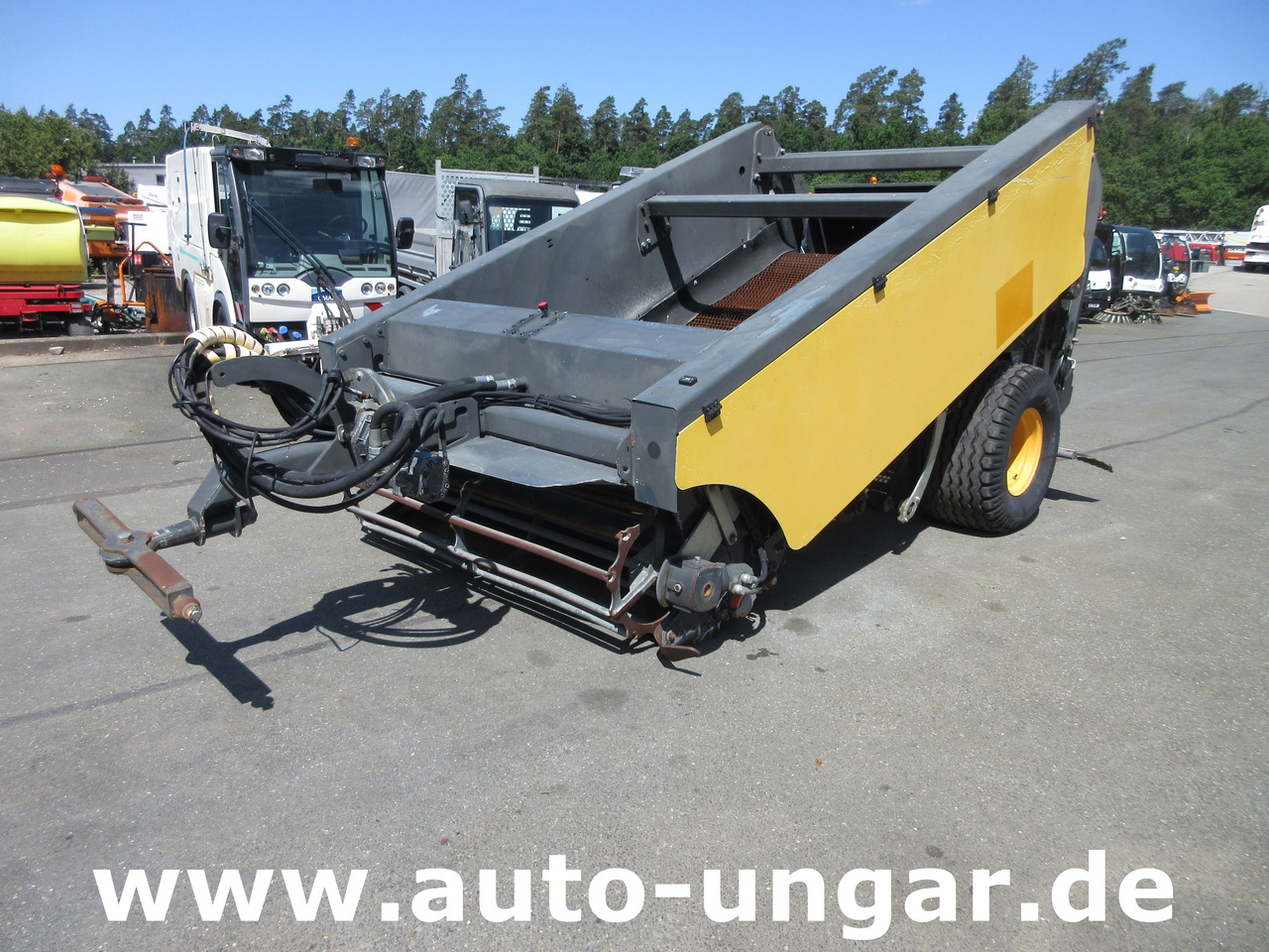 Etapnet Matador Strandreiniger Beachtech STR Cribleuse de Palge Beachcleaner limpiador de playas - Gemeentelijke machine/ Speciaal: afbeelding 1 Etapnet Matador Strandreiniger Beachtech STR Cribleuse de Palge Beachcleaner limpiador de playas - Gemeentelijke machine/ Speciaal: afbeelding 1