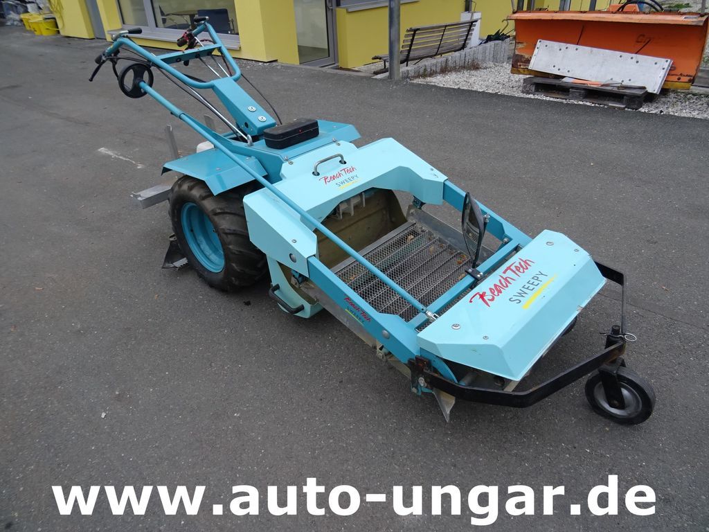 KASSBOHRER Kässbohrer BeachTech Sweepy Strandreiniger - Gemeentelijke machine/ Speciaal: afbeelding 2 KASSBOHRER Kässbohrer BeachTech Sweepy Strandreiniger - Gemeentelijke machine/ Speciaal: afbeelding 2