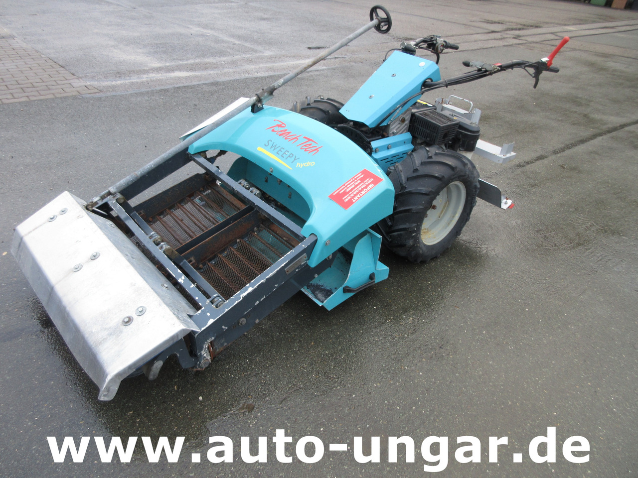 Kässbohrer BeachTech Sweepy Hydro Baujahr 2012 Strandreiniger Beachcleaner Cribleuse de Plage - Gemeentelijke machine/ Speciaal: afbeelding 1 Kässbohrer BeachTech Sweepy Hydro Baujahr 2012 Strandreiniger Beachcleaner Cribleuse de Plage - Gemeentelijke machine/ Speciaal: afbeelding 1