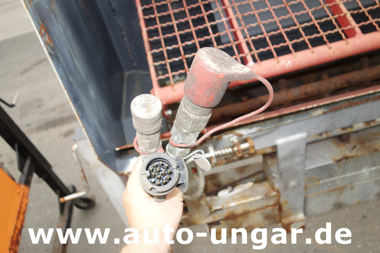Multicar Kiefer - Bertsche Heckanbaustreuer für Multicar Boki Ladog Hansa Winterdienst - Gemeentelijke machine/ Speciaal: afbeelding 5 Multicar Kiefer - Bertsche Heckanbaustreuer für Multicar Boki Ladog Hansa Winterdienst - Gemeentelijke machine/ Speciaal: afbeelding 5