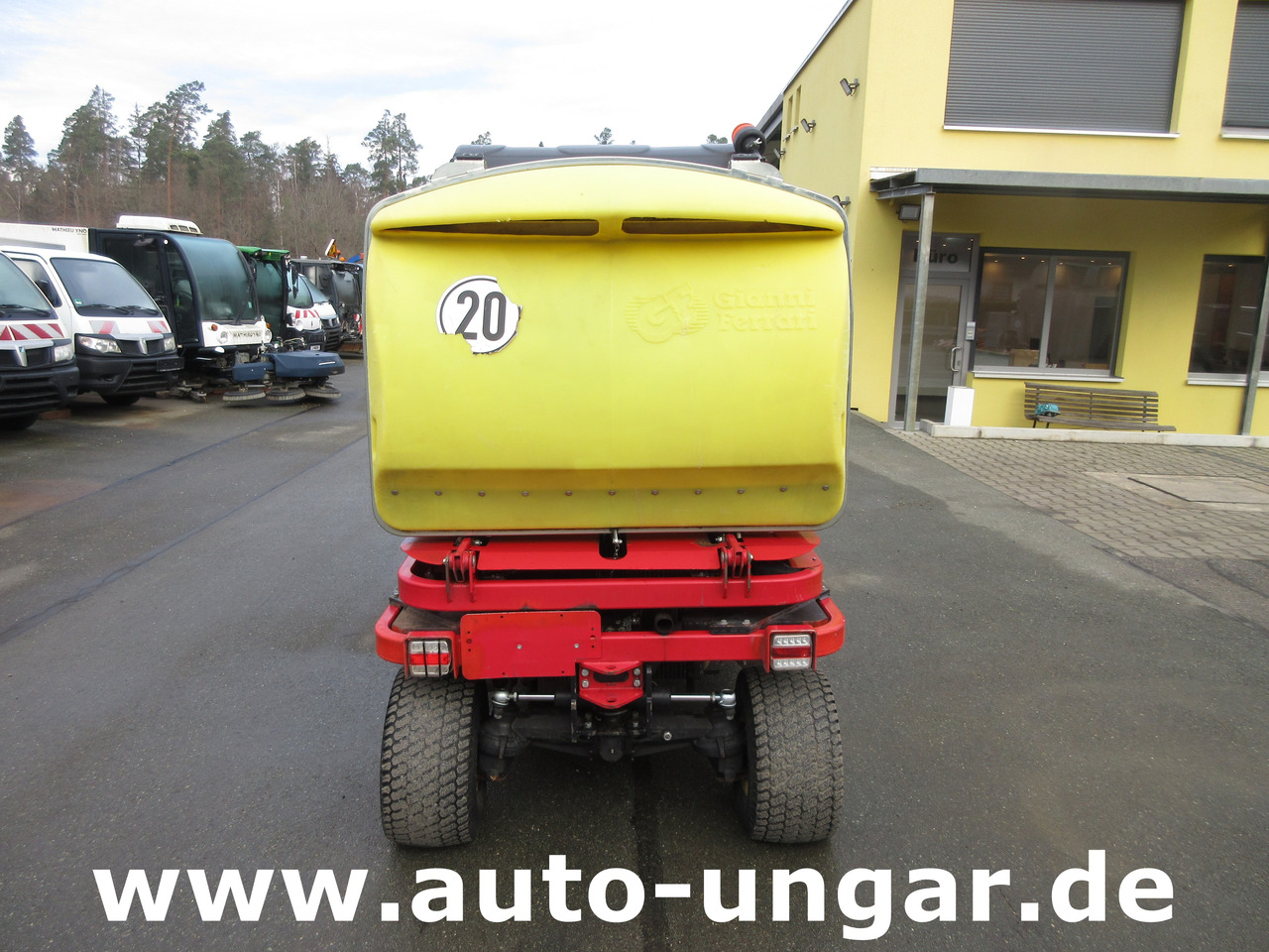 Gianni Ferrari Turbo 4 T Cruiser Großflächenmäher 4x4 mit Hochentleerung Bj. 2015 - Gemeentelijke tractor: afbeelding 5 Gianni Ferrari Turbo 4 T Cruiser Großflächenmäher 4x4 mit Hochentleerung Bj. 2015 - Gemeentelijke tractor: afbeelding 5