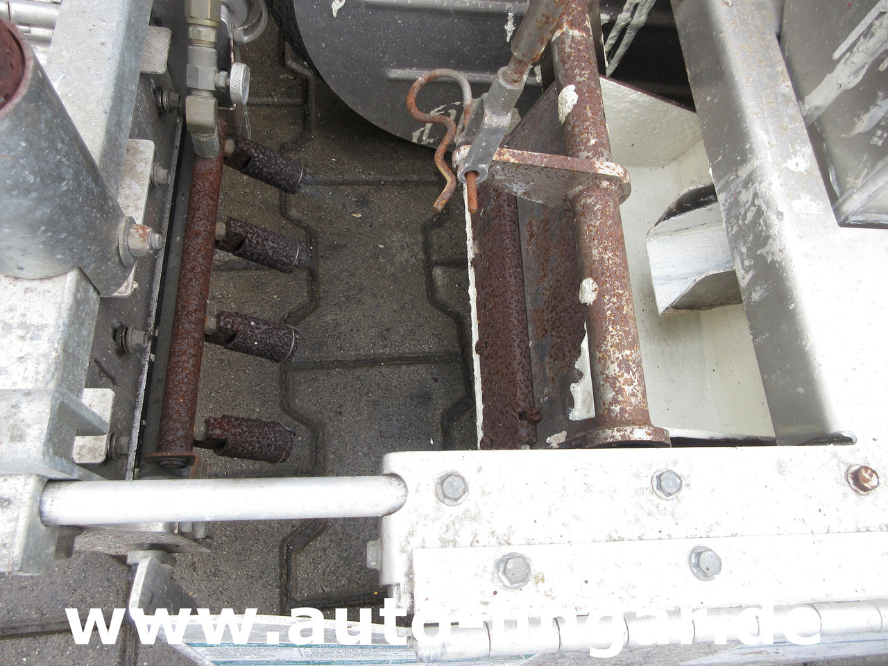 Graco ProMelt Thermolazer LineLazer 24H624 Baujahr 2022 Thermoplastic Roadmarking - Asfaltmachine: afbeelding 4 Graco ProMelt Thermolazer LineLazer 24H624 Baujahr 2022 Thermoplastic Roadmarking - Asfaltmachine: afbeelding 4
