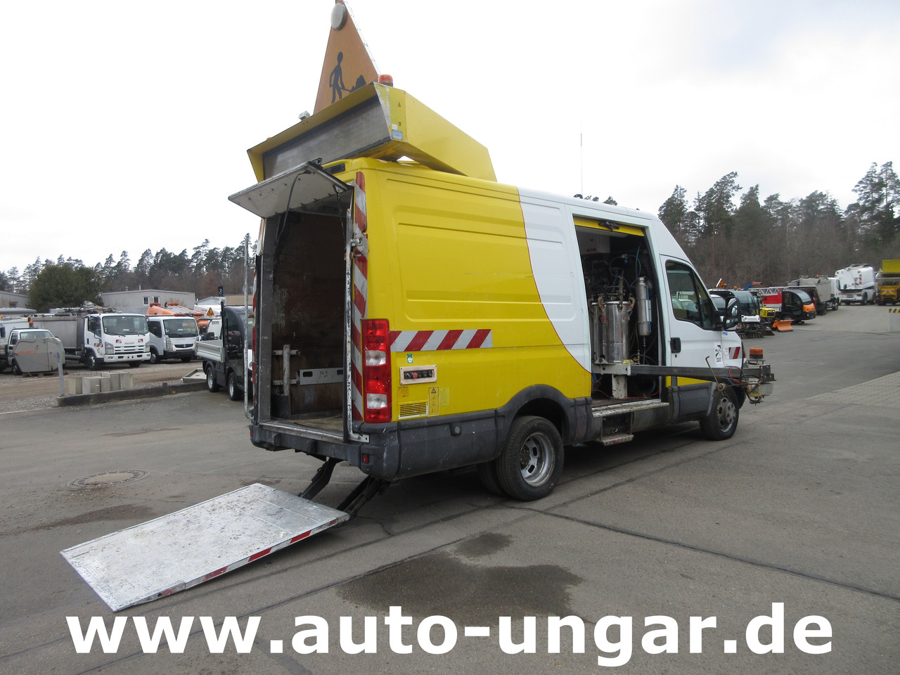 Asfaltmachine Iveco 50C15 Jetline Graco LineLazer Markiermaschine Hofmann Roadmarking Machine: afbeelding 16