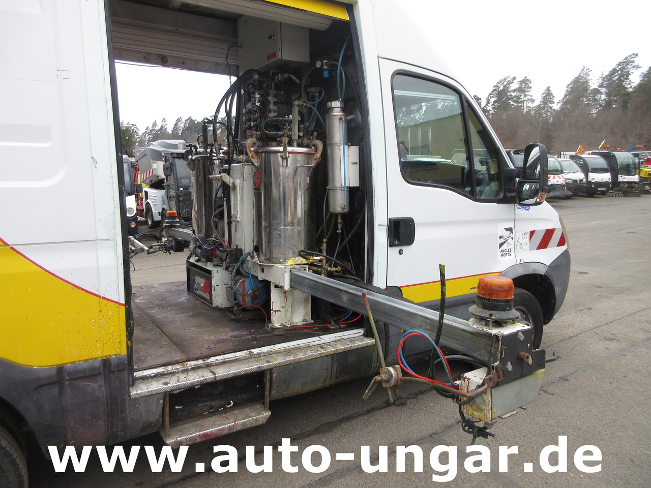 Asfaltmachine Iveco 50C15 Jetline Graco LineLazer Markiermaschine Hofmann Roadmarking Machine: afbeelding 17