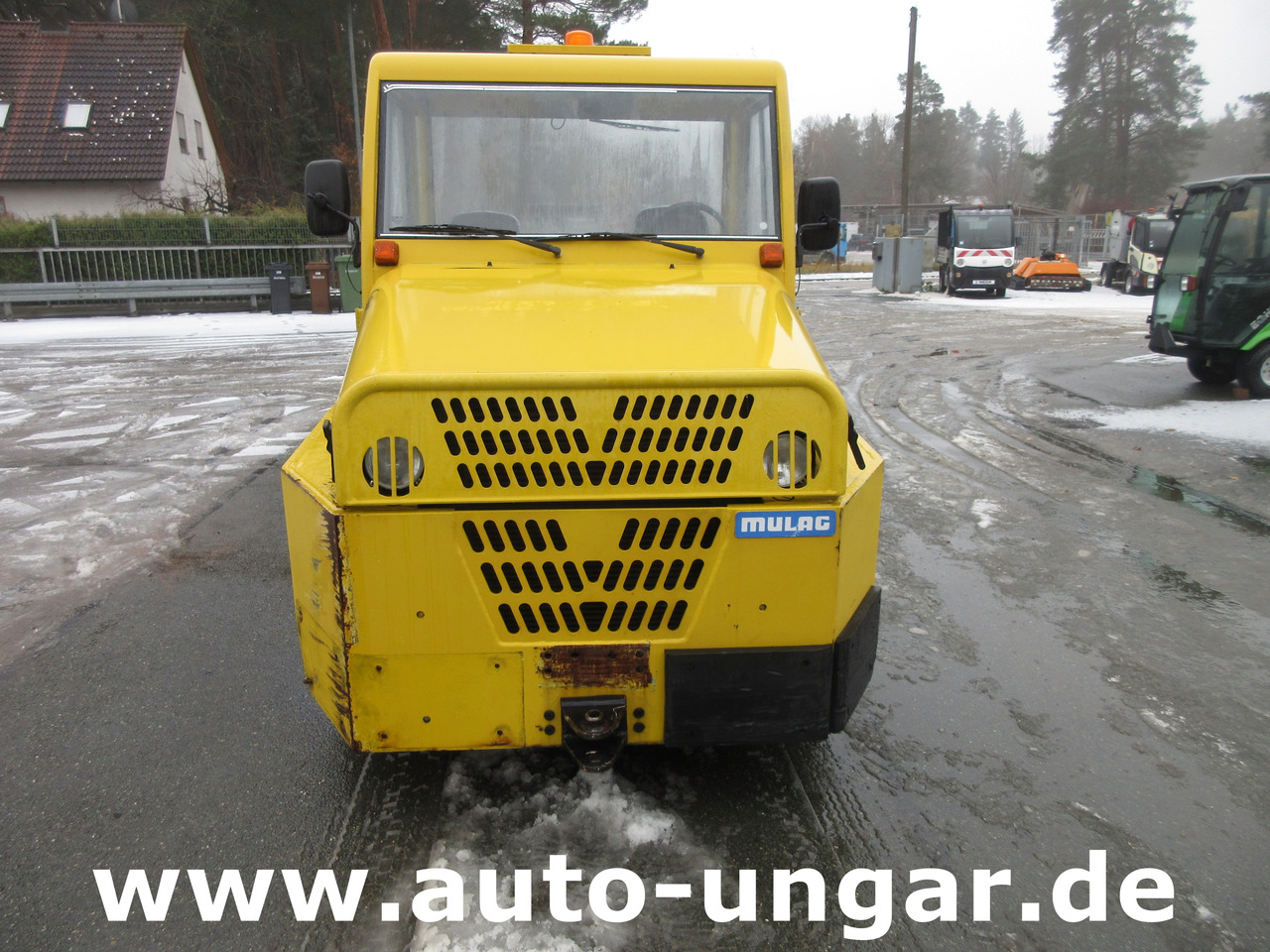 MULAG Comet 6D Diesel Schlepper Push-Back GSE Gepäckwagen - Bagagetrekker: afbeelding 2 MULAG Comet 6D Diesel Schlepper Push-Back GSE Gepäckwagen - Bagagetrekker: afbeelding 2