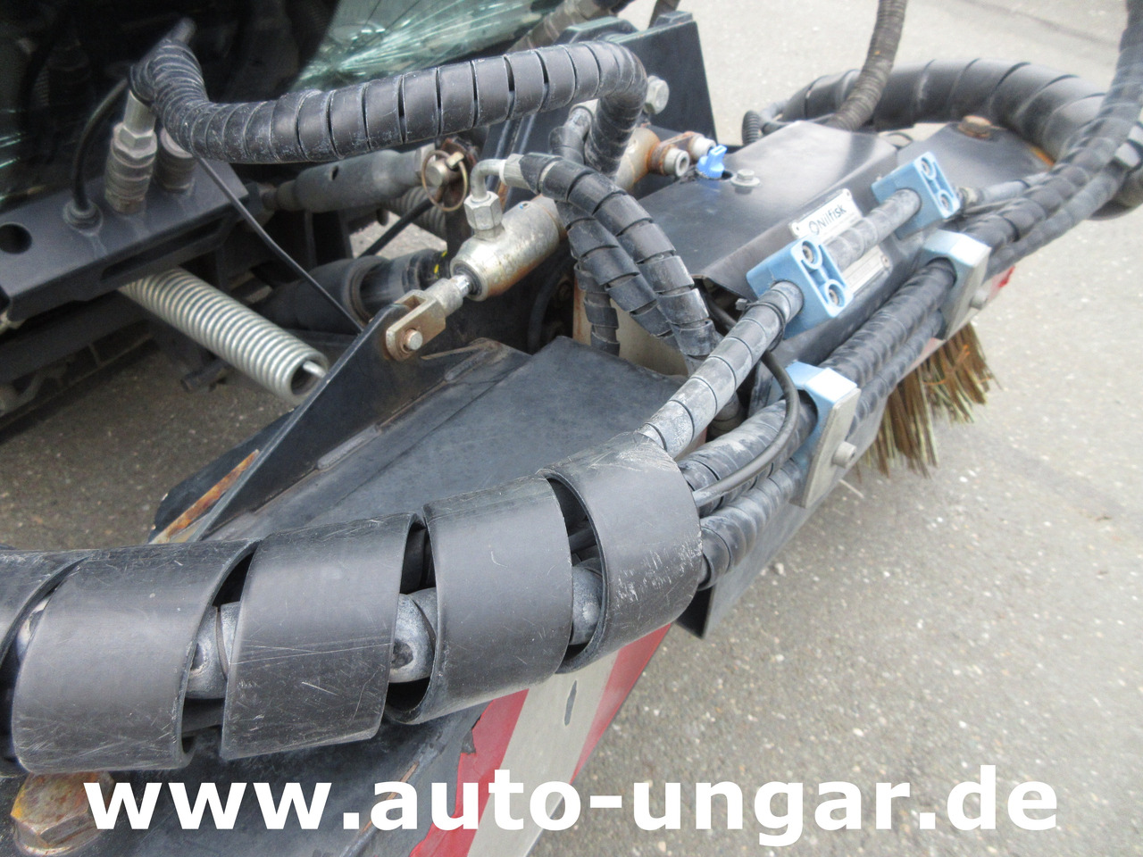 Nilfisk CR3500 CityRanger Schmidt Flexigo Multigo 4x4 Kehrmaschine Geräteträger - Veegwagen: afbeelding 5 Nilfisk CR3500 CityRanger Schmidt Flexigo Multigo 4x4 Kehrmaschine Geräteträger - Veegwagen: afbeelding 5