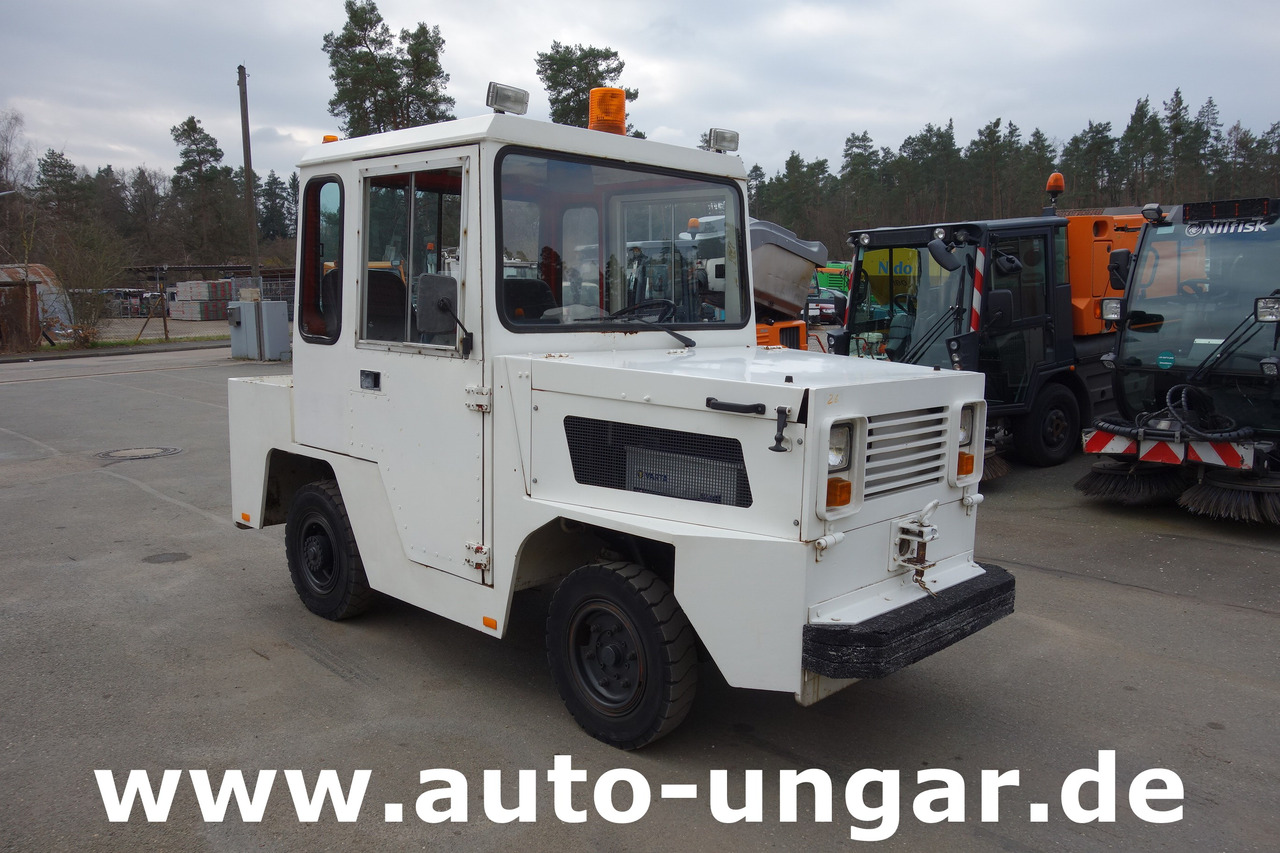 ROFAN ZD44F Jenbacher Pushback Pull - Tractor GSE Gepäckschlepper Industrieschlepper - Bagagetrekker: afbeelding 1 ROFAN ZD44F Jenbacher Pushback Pull - Tractor GSE Gepäckschlepper Industrieschlepper - Bagagetrekker: afbeelding 1