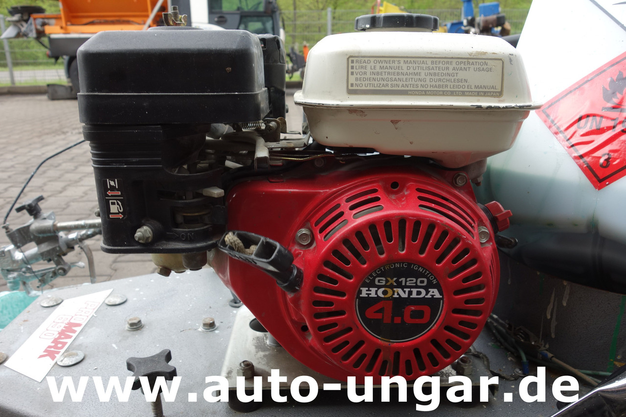 Titan Promark 690 Graco LineLazer Airless Roadmarking Machine Markiermaschine - Asfaltmachine: afbeelding 3 Titan Promark 690 Graco LineLazer Airless Roadmarking Machine Markiermaschine - Asfaltmachine: afbeelding 3