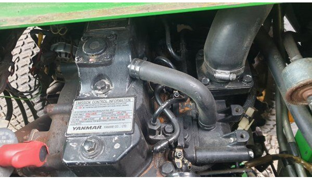 John Deere 1565 Serie II 4WD + MCS 600H - Gazonmaaier: afbeelding 5 John Deere 1565 Serie II 4WD + MCS 600H - Gazonmaaier: afbeelding 5