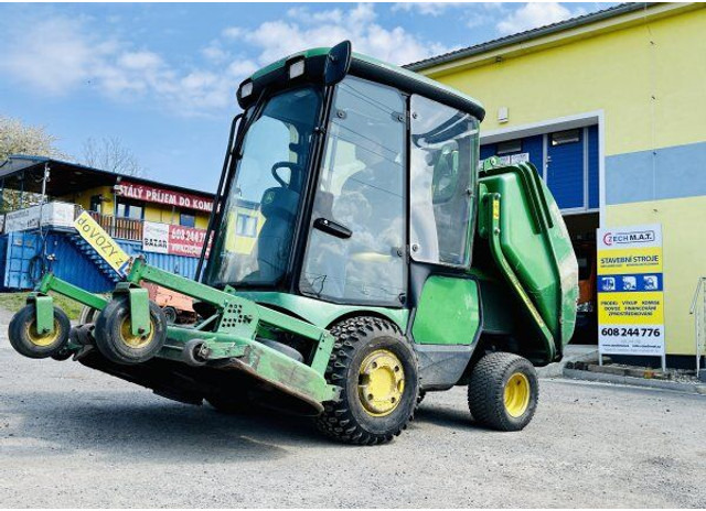 John Deere 1565 Serie II 4WD + MCS 600H - Gazonmaaier: afbeelding 1 John Deere 1565 Serie II 4WD + MCS 600H - Gazonmaaier: afbeelding 1