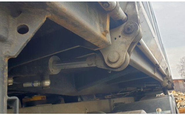 Kamaz 6x6 - 65111 - Kipper vrachtwagen: afbeelding 4 Kamaz 6x6 - 65111 - Kipper vrachtwagen: afbeelding 4