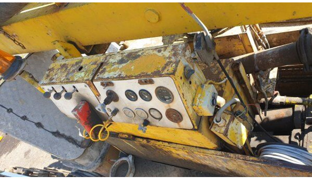 Schwing 2x! 25m BPL 601 +6x6 Tatra 815 (DOCS/KFZ MACHINE +1 no docs/kein - Betonpomp: afbeelding 5 Schwing 2x! 25m BPL 601 +6x6 Tatra 815 (DOCS/KFZ MACHINE +1 no docs/kein - Betonpomp: afbeelding 5