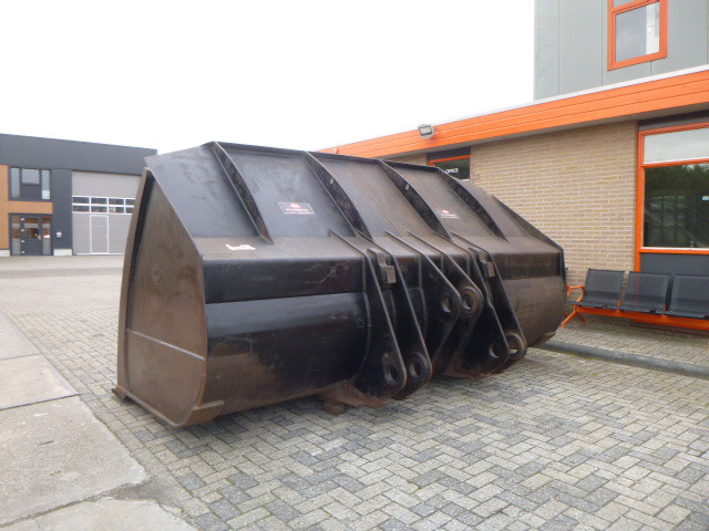 BAC Komatsu WA500 - Voorladerbak voor Wiellader: afbeelding 3 BAC Komatsu WA500 - Voorladerbak voor Wiellader: afbeelding 3