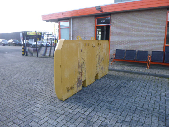 CATERPILLAR 336F - Tegenwicht voor Graafmachine: afbeelding 2 CATERPILLAR 336F - Tegenwicht voor Graafmachine: afbeelding 2