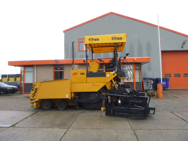 INGERSOLL RAND ABG TITAN 473 - Asfaltafwerkmachine: afbeelding 4 INGERSOLL RAND ABG TITAN 473 - Asfaltafwerkmachine: afbeelding 4