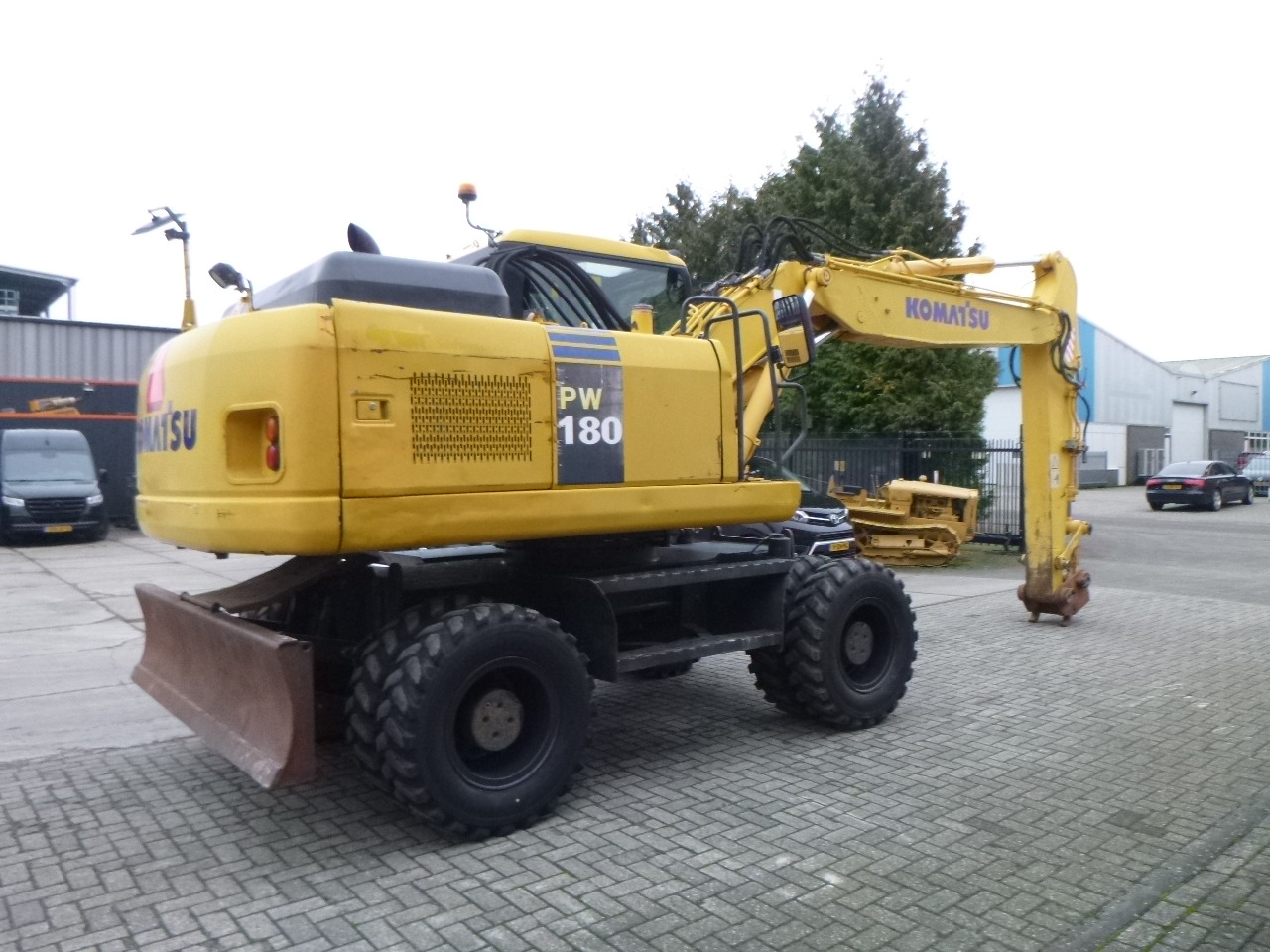 KOMATSU PW180-7EO - Mobiele graafmachine: afbeelding 4 KOMATSU PW180-7EO - Mobiele graafmachine: afbeelding 4