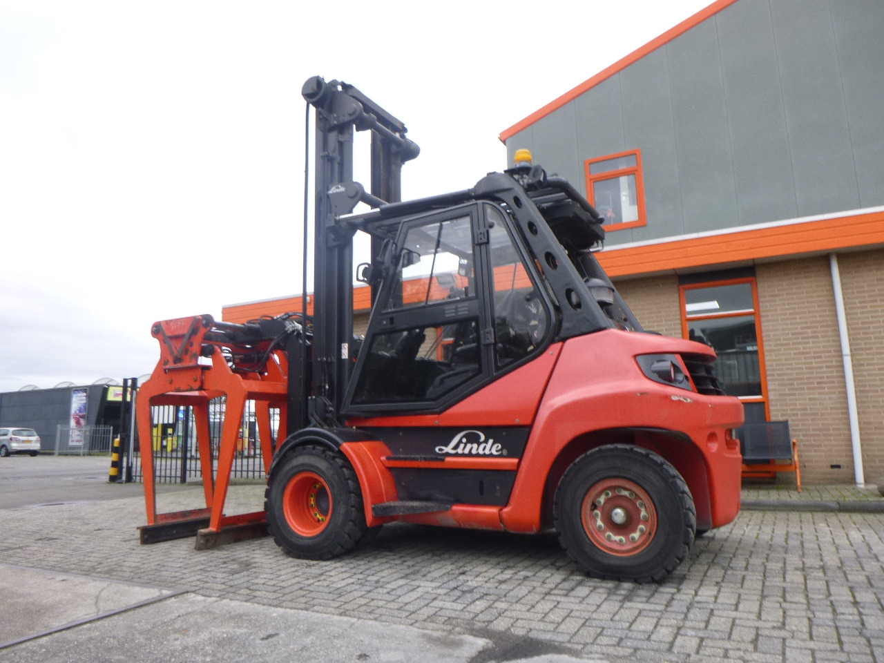 LINDE H70D-02 - Diesel heftruck: afbeelding 1 LINDE H70D-02 - Diesel heftruck: afbeelding 1