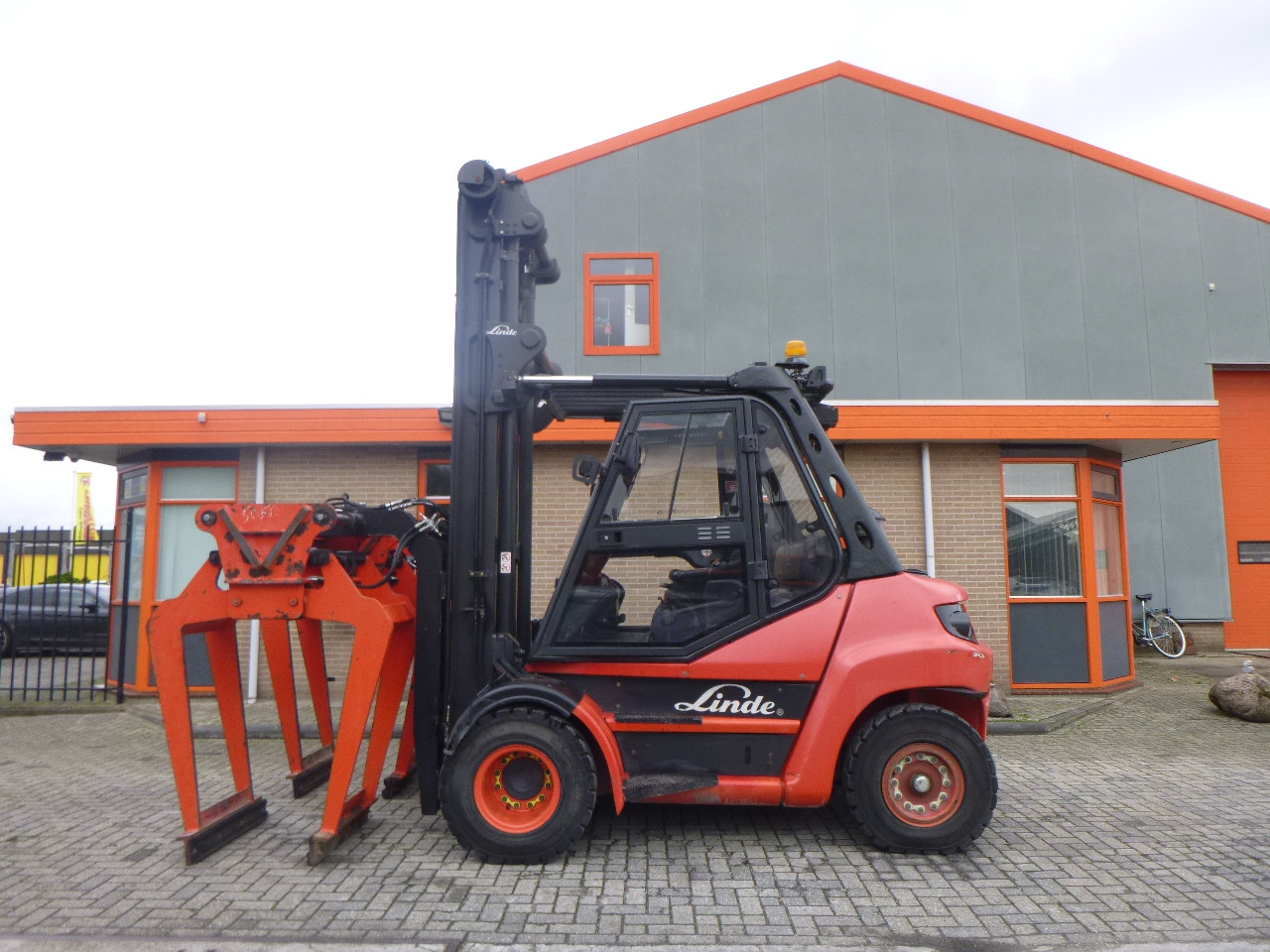 LINDE H70D-02 - Diesel heftruck: afbeelding 2 LINDE H70D-02 - Diesel heftruck: afbeelding 2