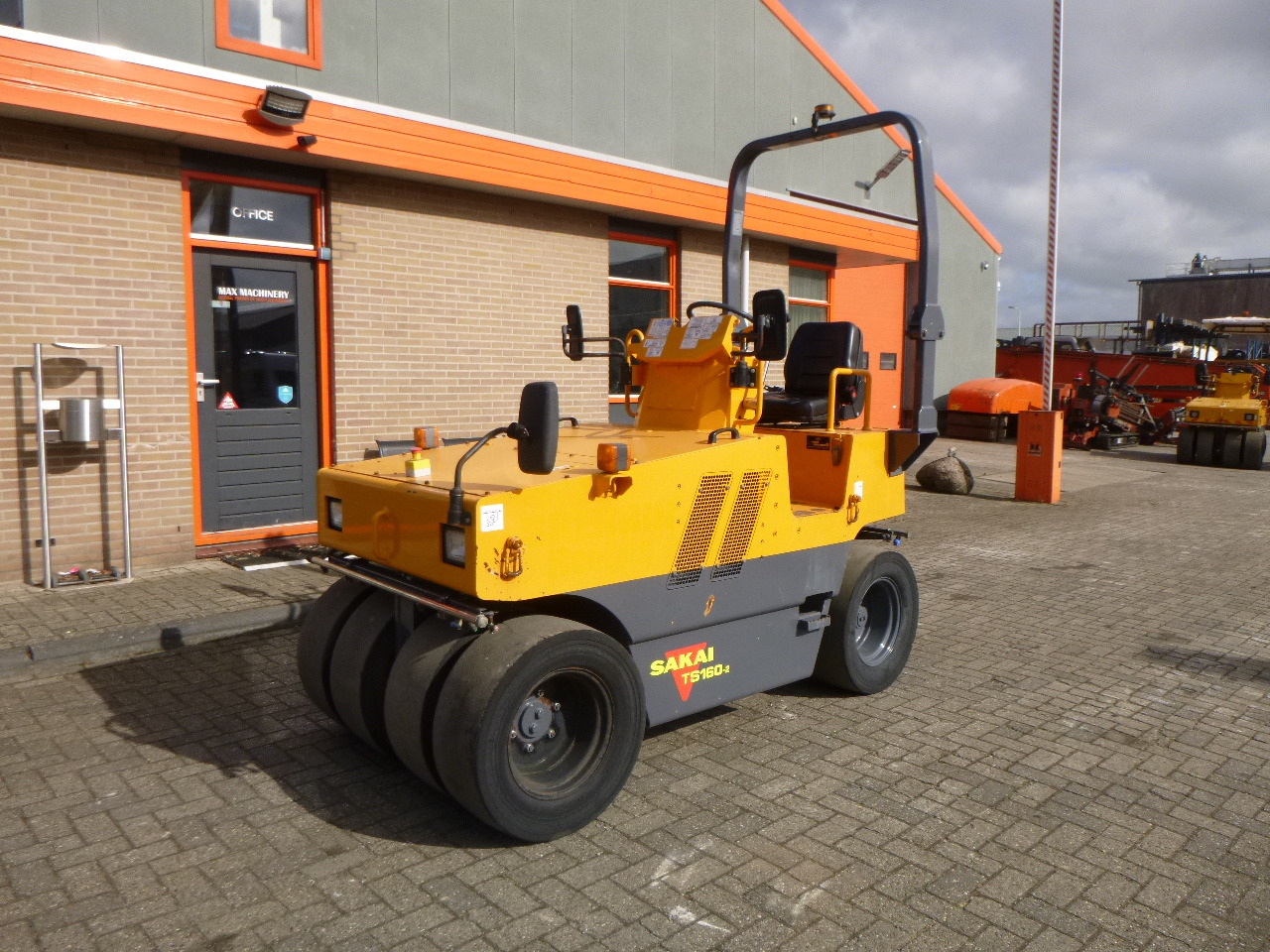 SAKAI TS160-2 - Bandenwals: afbeelding 2 SAKAI TS160-2 - Bandenwals: afbeelding 2