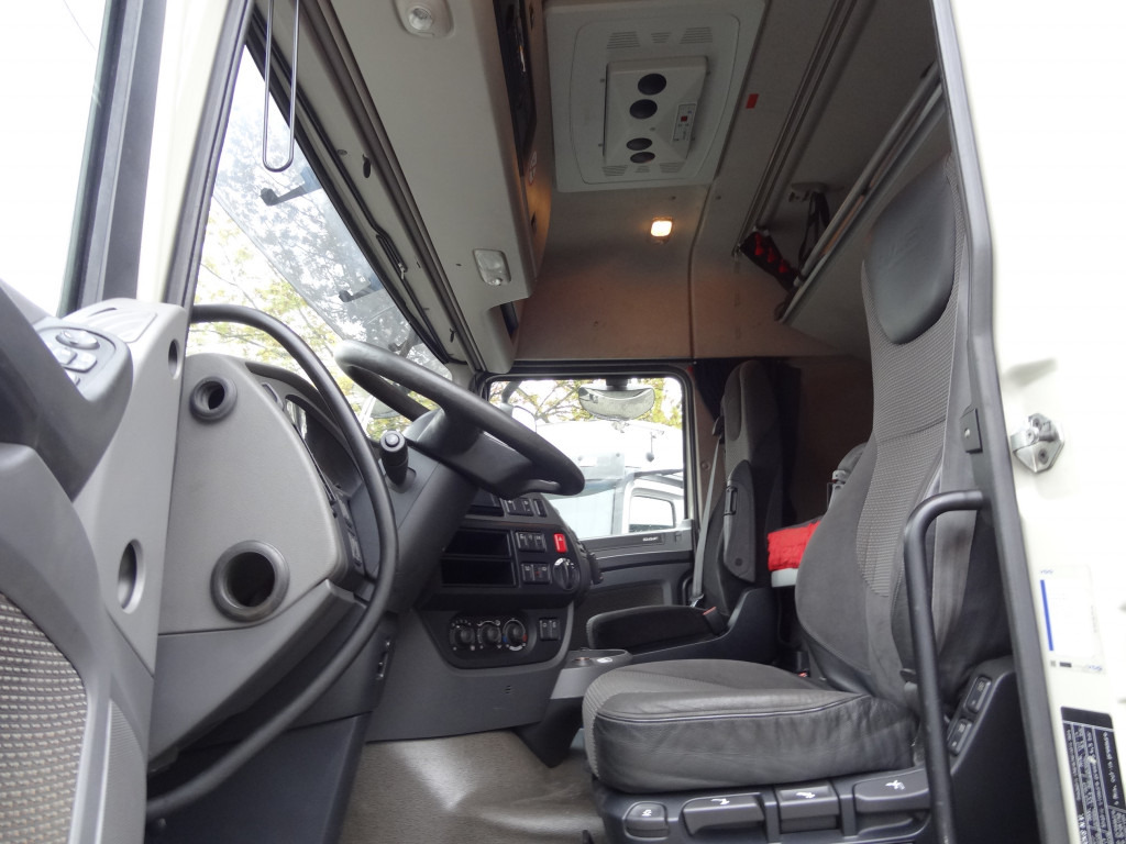 Daf XF440 6X2 Fassi 235 mit Jib bis 24.50 Meter - Kraanwagen, Vrachtwagen met open laadbak: afbeelding 2 Daf XF440 6X2 Fassi 235 mit Jib bis 24.50 Meter - Kraanwagen, Vrachtwagen met open laadbak: afbeelding 2