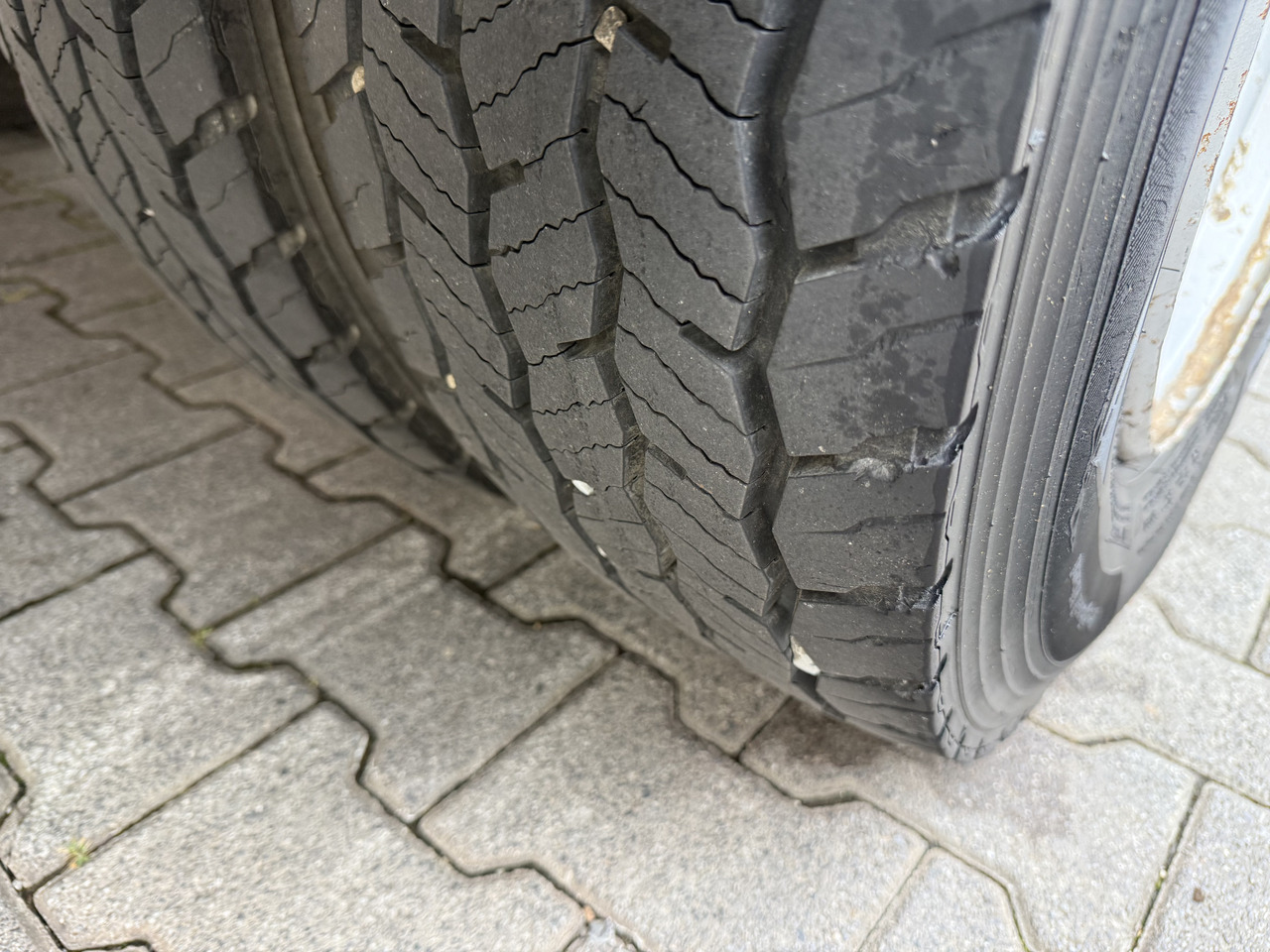 Renault Midlum 180.10 DoKa - Bakwagen: afbeelding 2 Renault Midlum 180.10 DoKa - Bakwagen: afbeelding 2