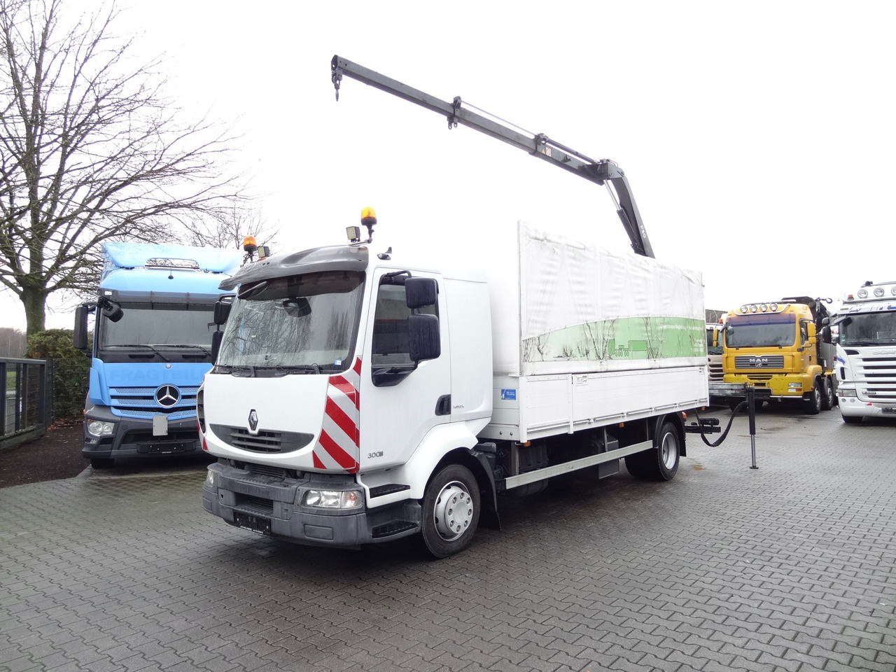 Renault Midlum 300.12 Fassi F80 - Kraanwagen, Vrachtwagen met open laadbak: afbeelding 1 Renault Midlum 300.12 Fassi F80 - Kraanwagen, Vrachtwagen met open laadbak: afbeelding 1
