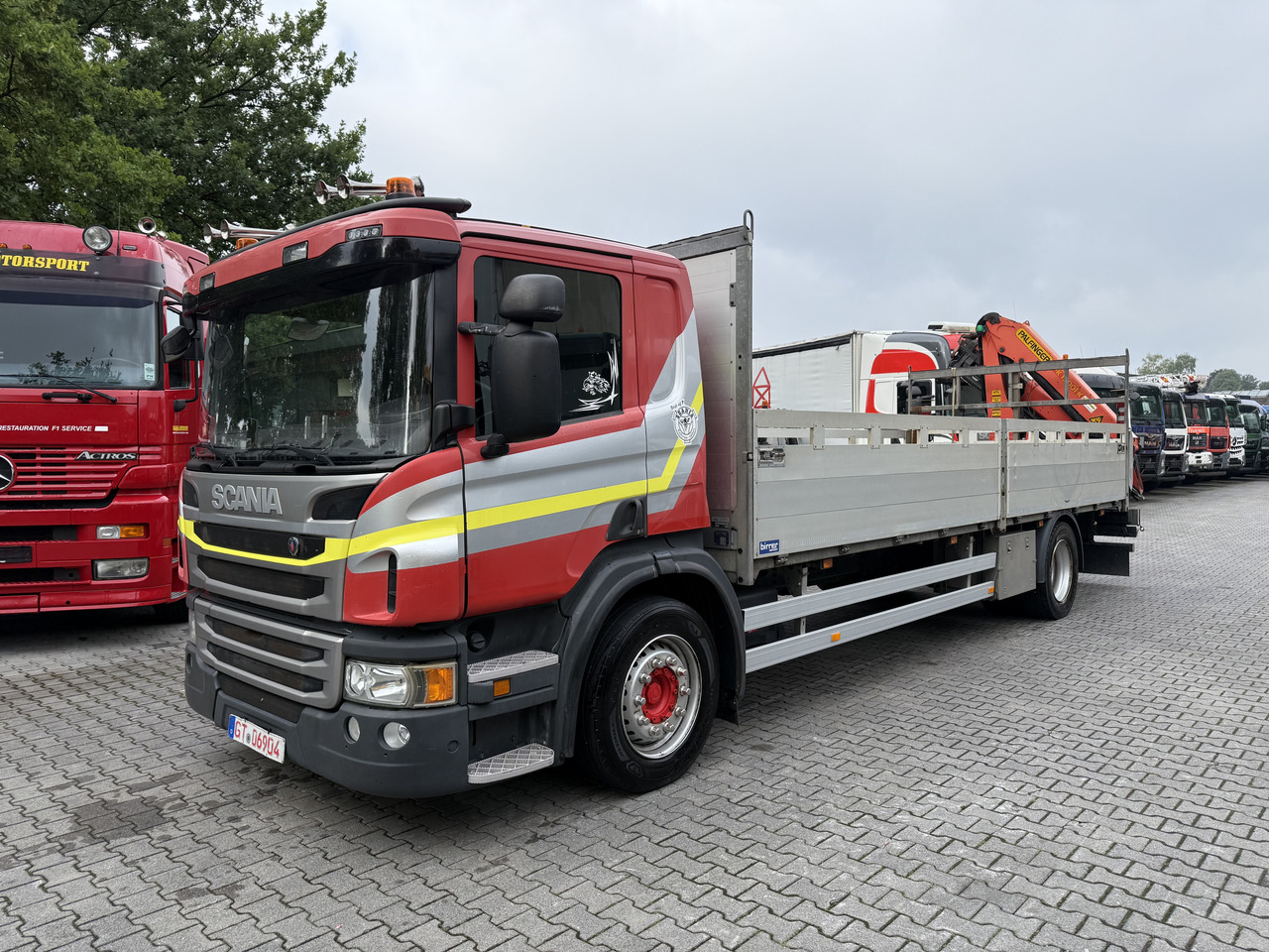 Scania P410 4X2 Palfinger PK 13001 - Vrachtwagen met open laadbak, Kraanwagen: afbeelding 1 Scania P410 4X2 Palfinger PK 13001 - Vrachtwagen met open laadbak, Kraanwagen: afbeelding 1